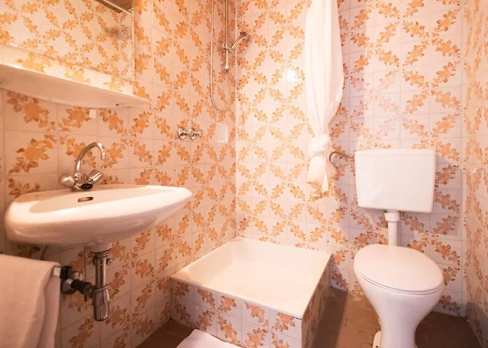 Pension Seerose Guest house Portschach am Woerthersee