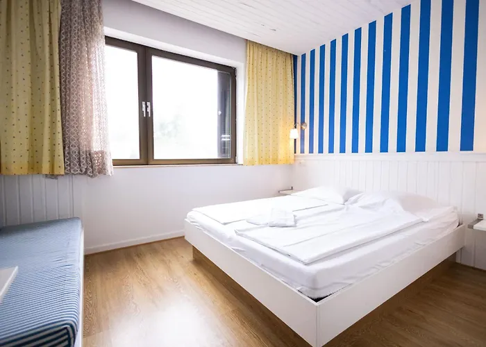 招待所 Pension Seerose 3*